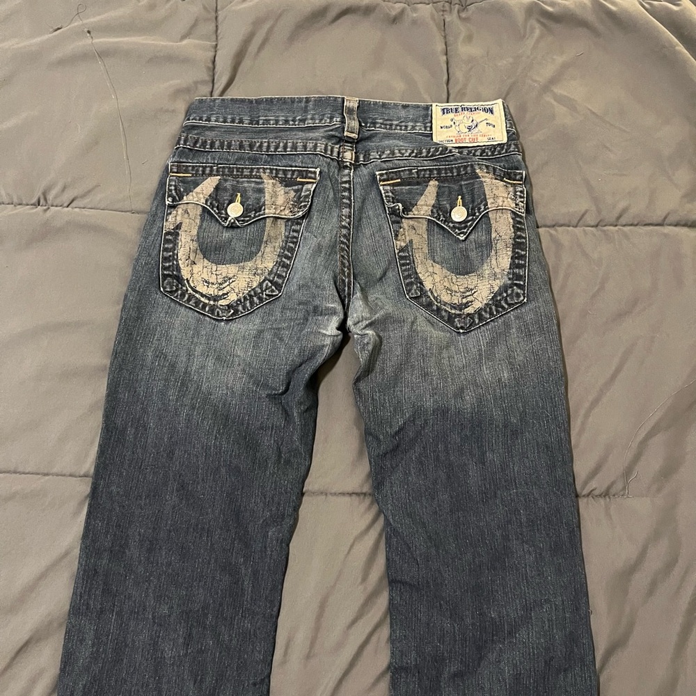 True Religion Relaxed Blue Jeans with Tan Accents - Picture 1 of 7